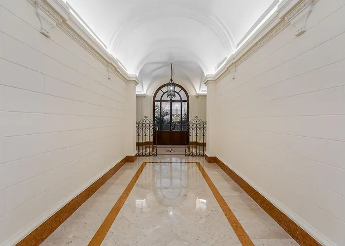 Vivilo Collection - Marche 54 4bdr - Close To Via Veneto דירה רומא